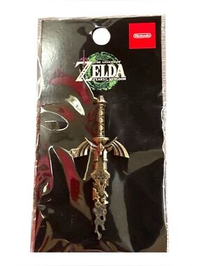 ZELDA MASTER SWORD LAPEL PIN w/GOLD FINISH Tears of the Kingdom NEW